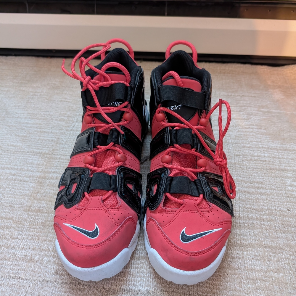 Nike Men's Red and Black Sneakers